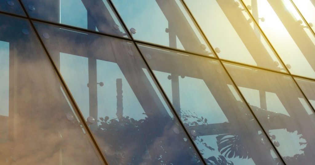 Fachadas de vidro em Maringá